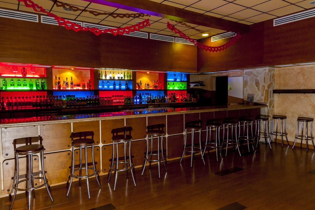 Hotel Comendador Carranque Ngoại thất bức ảnh