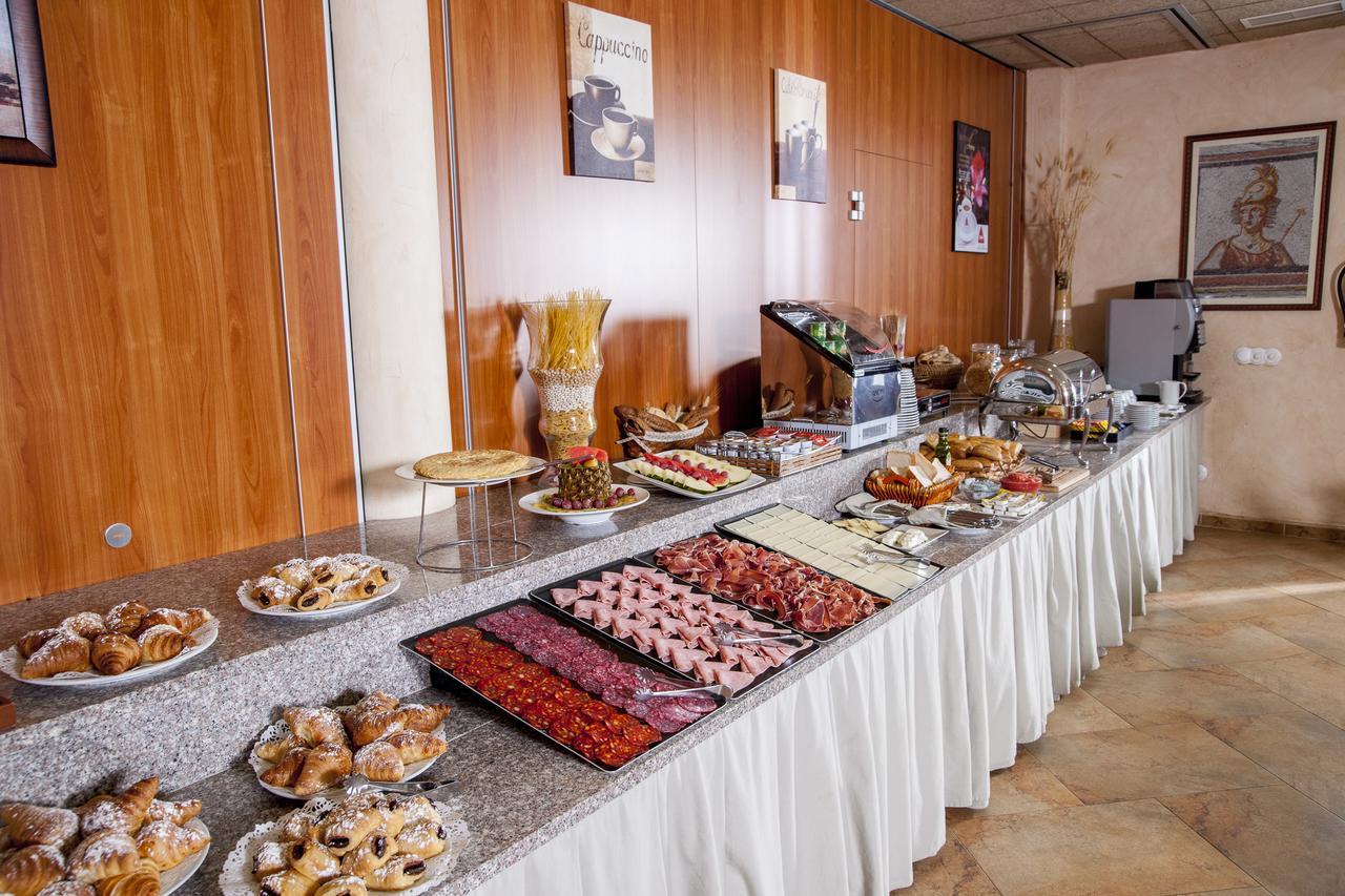 Hotel Comendador Carranque Ngoại thất bức ảnh